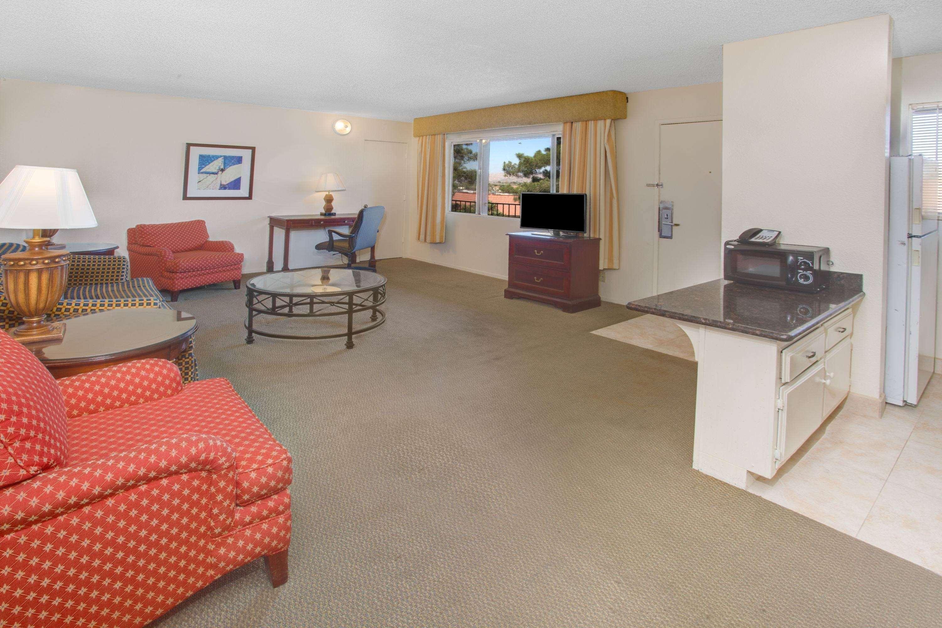 Travelodge Inn & Suites By Wyndham Yucca Valley/Joshua Tree Kültér fotó